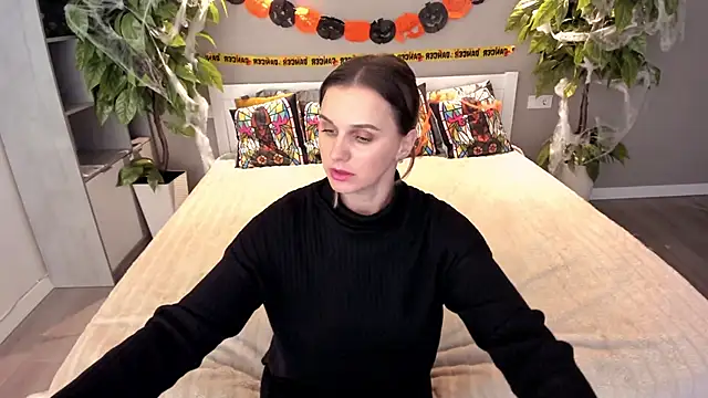 SofiSoft online show from October 27, 2025, 8:43 pm