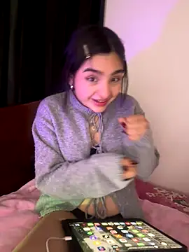 Snapshot of Clementyne30 chatting on October 29, 2025, 11:58 pm Clementyne30 online show from October 29, 2025, 11:58 pm