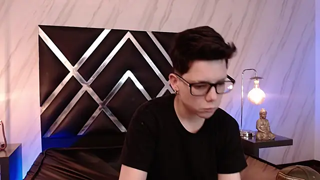 SpencerMontgomery online show from December 16, 2025, 12:04 am