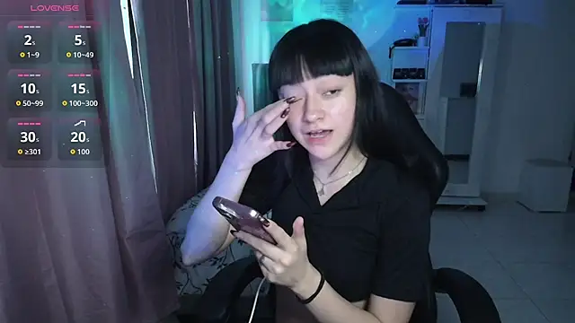 Snapshot of violetta_blackk chatting on January 15, 2026, 4:21 pm violetta blackk online show from January 15, 2026, 4:21 pm