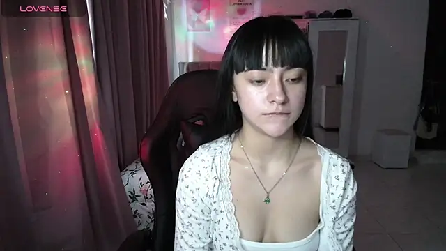 Snapshot of violetta_blackk chatting on January 6, 2026, 4:33 pm violetta blackk online show from January 6, 2026, 4:33 pm