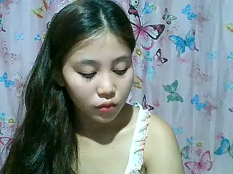 Snapshot of SexyAsianPussy4u chatting on July 2, 2026, 12:11 am SexyAsianPussy4u online show from July 2, 2026, 12:11 am