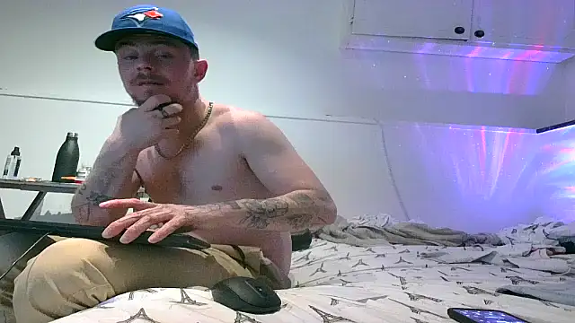 youngblondetwink online show from February 26, 2026, 8:03 am