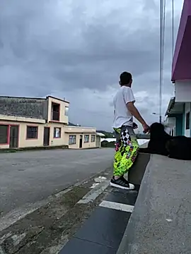 elfernh online show from February 21, 2026, 11:29 pm