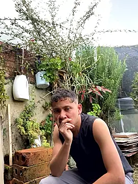 elfernh online show from January 10, 2026, 8:37 pm