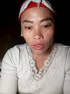 CoMay003 online show from November 2, 2025, 1:49 pm