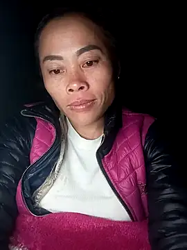 CoMay003 online show from November 4, 2025, 7:50 pm