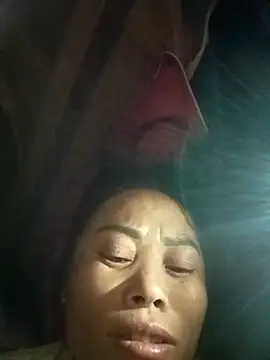 CoMay003 online show from November 27, 2025, 7:58 pm