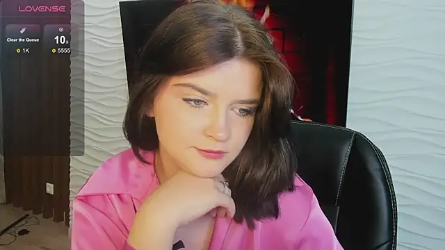 MoriGirl online show from September 10, 2025, 1:10 pm