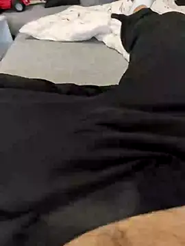 hansvonerotic1 online show from November 10, 2025, 2:33 pm