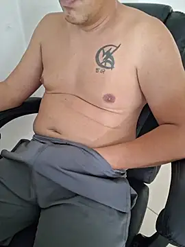 Carloskasado online show from September 12, 2025, 4:40 pm