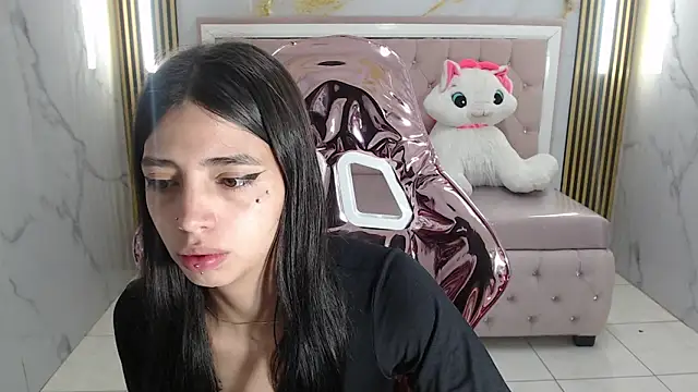 Snapshot of alehp_rose_s chatting on February 2, 2026, 1:10 pm alehp rose s online show from February 2, 2026, 1:10 pm