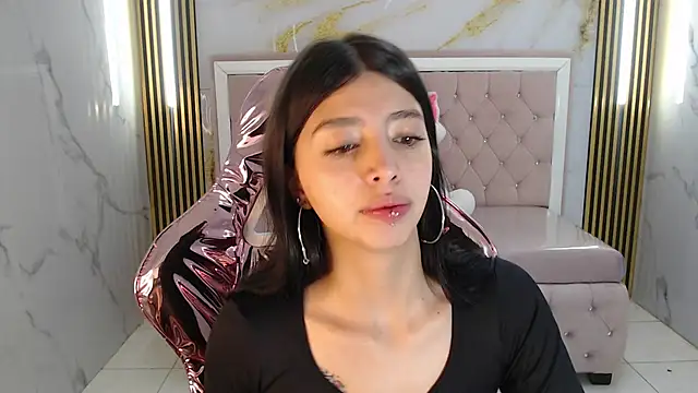 Snapshot of alehp_rose_s chatting on September 29, 2025, 1:17 pm alehp rose s online show from September 29, 2025, 1:17 pm