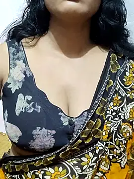 Snapshot of spicysuhana chatting on October 10, 2025, 11:27 pm spicysuhana online show from October 10, 2025, 11:27 pm