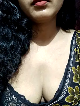 Snapshot of spicysuhana chatting on September 9, 2025, 11:36 pm spicysuhana online show from September 9, 2025, 11:36 pm