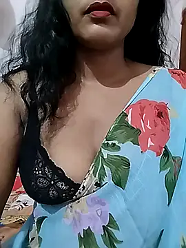 Snapshot of spicysuhana chatting on September 23, 2025, 5:47 am spicysuhana online show from September 23, 2025, 5:47 am