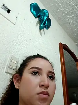 Snapshot of cristhi_esterling chatting on October 1, 2025, 6:12 pm cristhi esterling online show from October 1, 2025, 6:12 pm