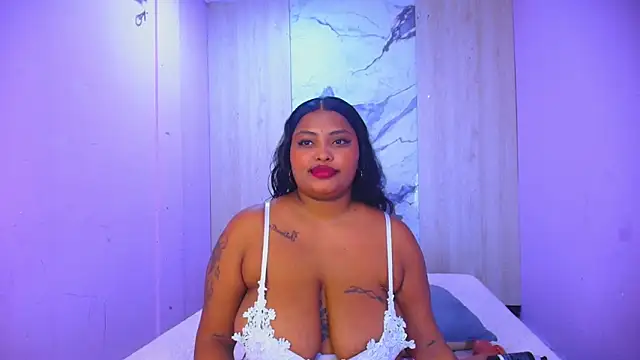 Cristal hott1 online show from September 14, 2025, 7:47 pm