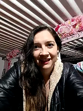 Agatha bellucci  online show from October 1, 2025, 1:22 am