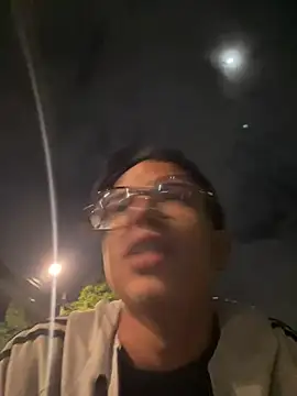 diegoand0911 online show from April 2, 2026, 3:35 am