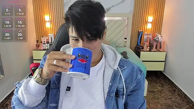 KAROLLJONES1 online show from September 23, 2025, 3:02 am