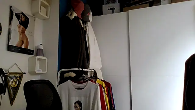 Snapshot of bigcockjohnxxxxx chatting on September 29, 2025, 11:38 am bigcockjohnxxxxx online show from September 29, 2025, 11:38 am