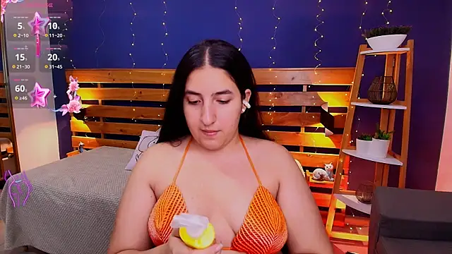 ambar lover online show from September 18, 2025, 3:09 am