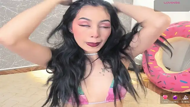 Miss Charlottet online show from December 2, 2025, 12:55 am