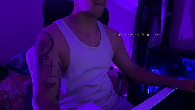 edwinsalvatorex online show from December 17, 2025, 6:07 am