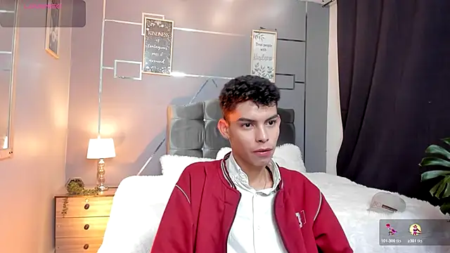 Snapshot of Room_69x chatting on November 11, 2025, 3:12 am Room 69x online show from November 11, 2025, 3:12 am