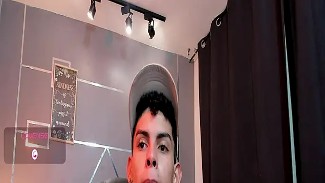 Snapshot of Room_69x chatting on November 22, 2025, 3:16 am Room 69x online show from November 22, 2025, 3:16 am