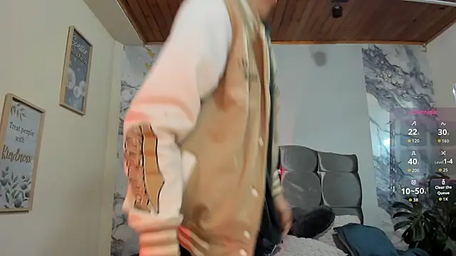 Snapshot of Room_69x chatting on February 5, 2026, 4:08 am Room 69x online show from February 5, 2026, 4:08 am