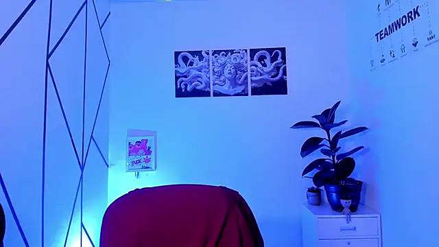 Snapshot of Room_69x chatting on October 21, 2025, 3:17 am Room 69x online show from October 21, 2025, 3:17 am