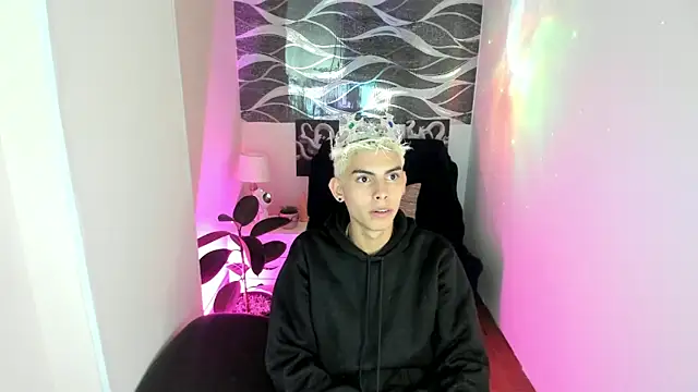 Snapshot of Room_69x chatting on January 7, 2026, 3:22 am Room 69x online show from January 7, 2026, 3:22 am