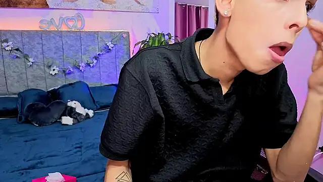 Snapshot of Room_69x chatting on February 28, 2026, 4:39 pm Room 69x online show from February 28, 2026, 4:39 pm