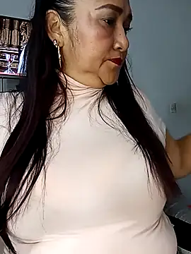 Snapshot of linda_luna29 chatting on April 25, 2026, 3:31 am linda luna29 online show from April 25, 2026, 3:31 am