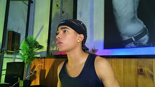 AlanCutee online show from March 6, 2026, 2:12 pm