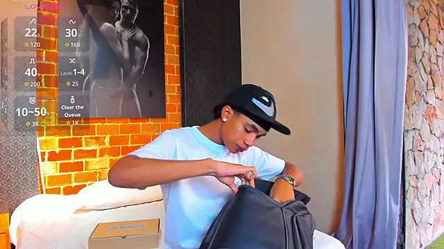 AlanCutee online show from January 11, 2026, 8:05 pm