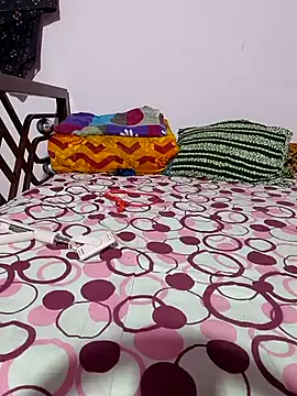 Cute-Swewty online show from November 6, 2025, 12:31 pm