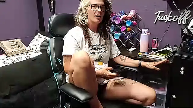 oddywithabody online show from September 10, 2025, 7:07 am