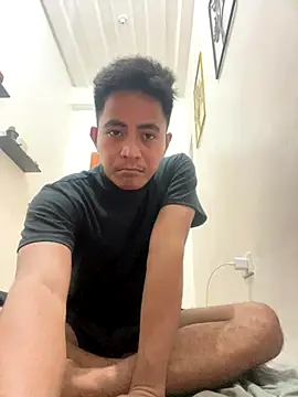 Lloyd wintours online show from November 24, 2025, 4:07 pm