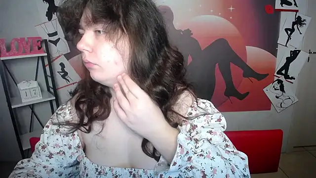 Snapshot of NeonilaLisova chatting on November 20, 2025, 6:14 am NeonilaLisova online show from November 20, 2025, 6:14 am