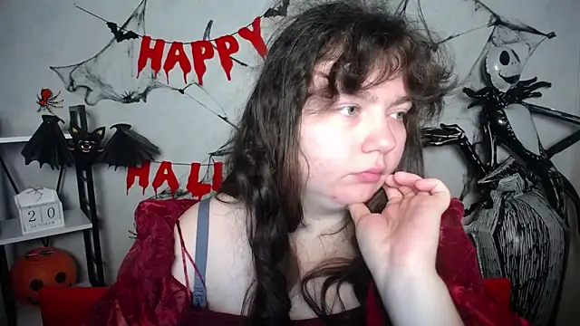 Snapshot of NeonilaLisova chatting on October 20, 2025, 11:22 am NeonilaLisova online show from October 20, 2025, 11:22 am