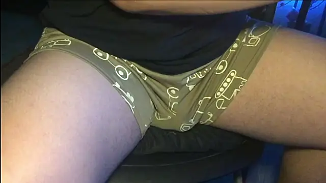 Snapshot of MinhTuan2002 chatting on November 23, 2025, 8:19 pm MinhTuan2002 online show from November 23, 2025, 8:19 pm