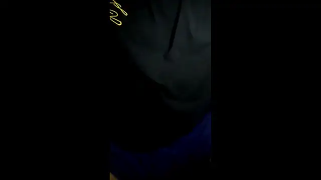 Snapshot of MinhTuan2002 chatting on November 9, 2025, 1:31 am MinhTuan2002 online show from November 9, 2025, 1:31 am