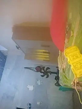 lyjhu online show from April 25, 2026, 4:59 pm