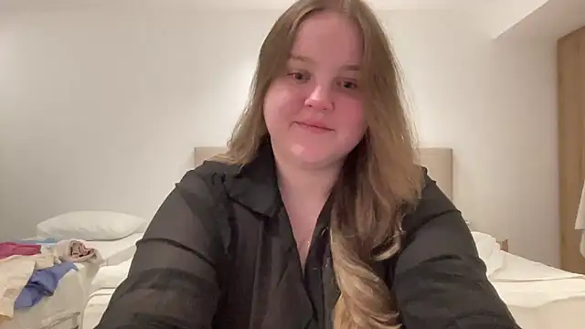 Alice898 online show from September 12, 2025, 1:33 pm