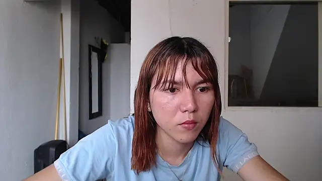 Dolly Peach  online show from September 12, 2025, 7:35 pm