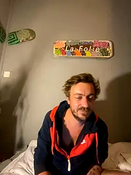 3615-ULLA online show from November 7, 2025, 4:33 pm