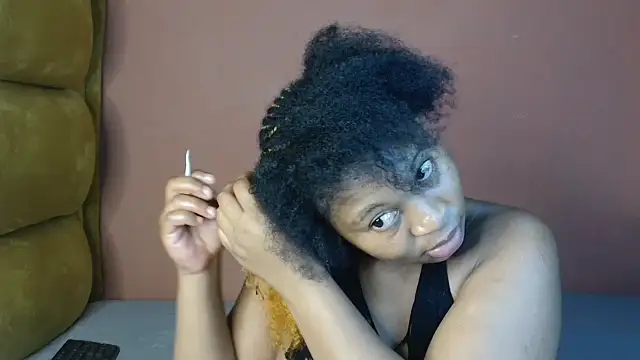 Snapshot of SexxyAddiict chatting on November 28, 2025, 7:36 pm SexxyAddiict online show from November 28, 2025, 7:36 pm